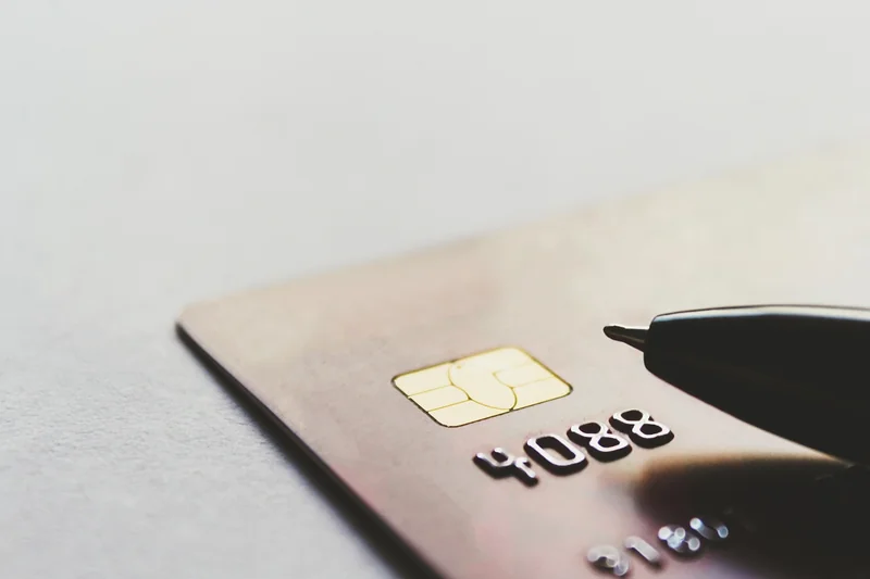 Illicado vs autres solutions de paiement : le vrai du faux