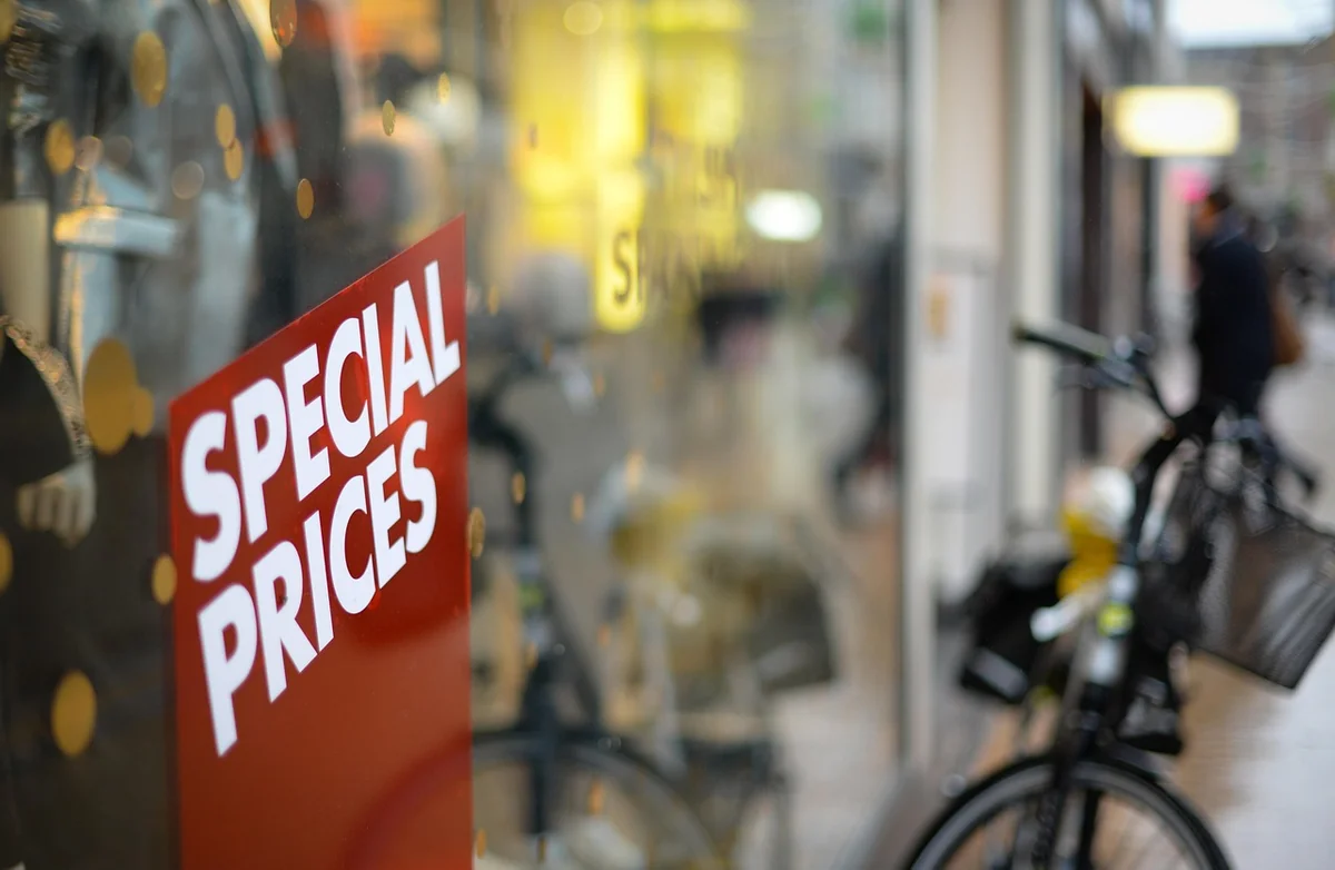 Calculer un prix après une remise de 30 %