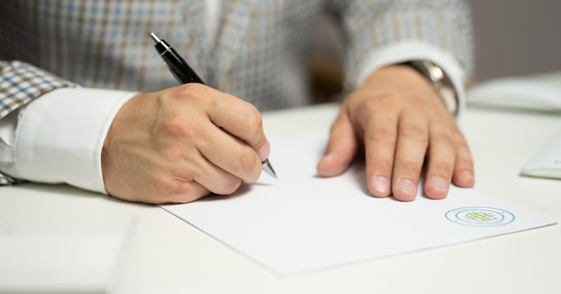 10 exemples de signature po qui font vraiment la différence